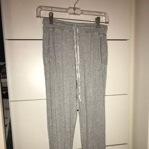 BRANDY MELVILLE SWEATPANTS
